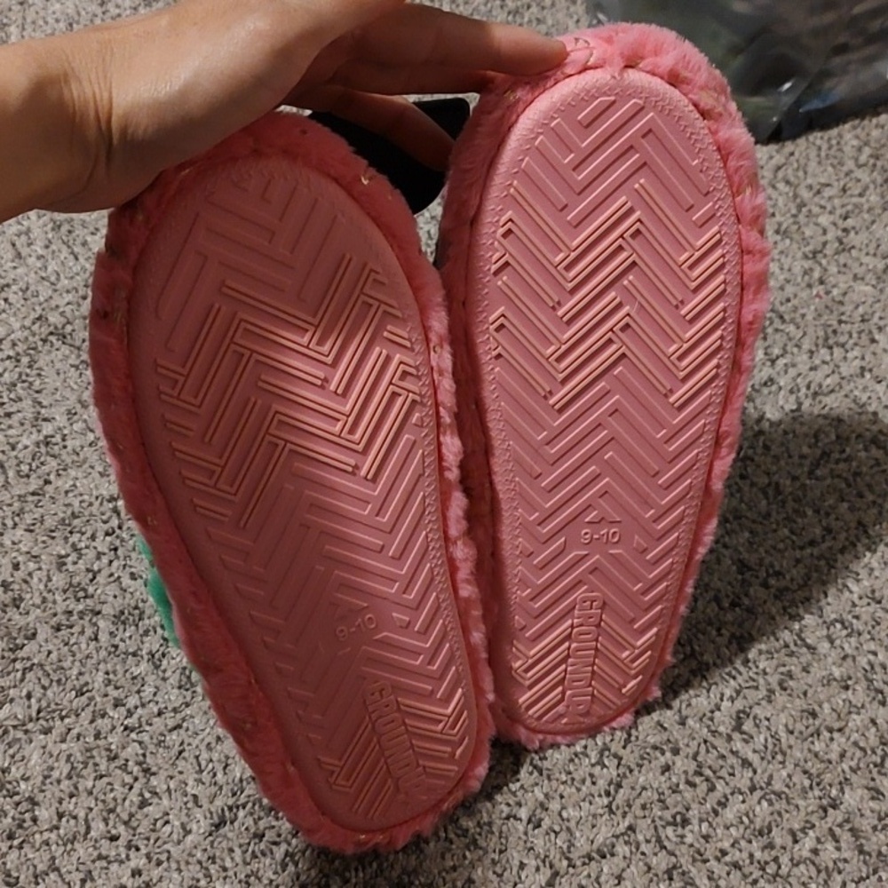 Wicked Plush Platform Women Slippers 9/10 - Picture 6 of 6